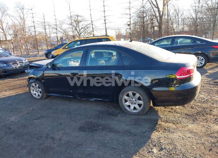 Photo 14 of 2014 Volkswagen Passat 1.8T S (VIN 1VWAT7A39EC091530)