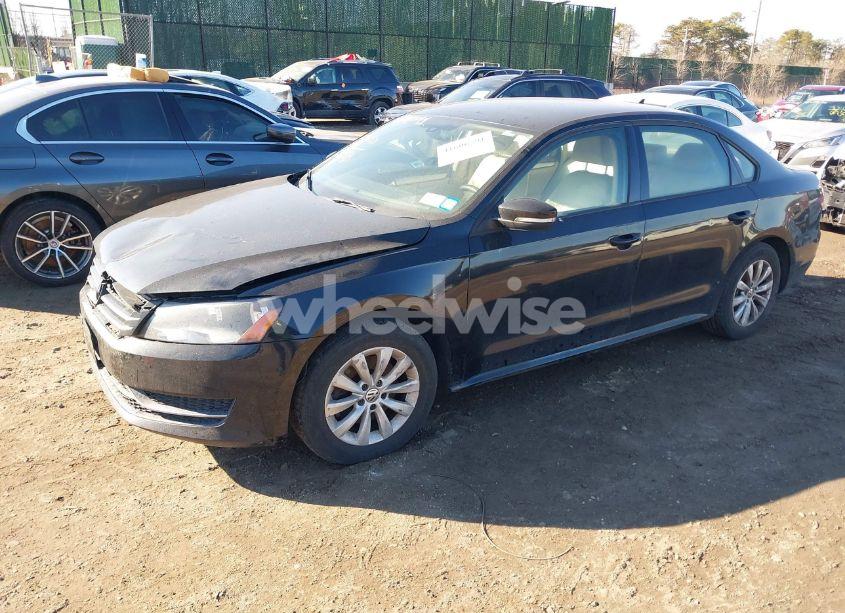 Photo 2 of 2014 Volkswagen Passat 1.8T WOLFSBURG EDITION (VIN 1VWAT7A39EC111467)