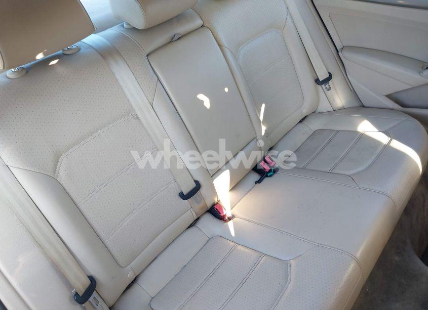 Photo 8 of 2014 Volkswagen Passat 1.8T WOLFSBURG EDITION (VIN 1VWAT7A39EC111467)