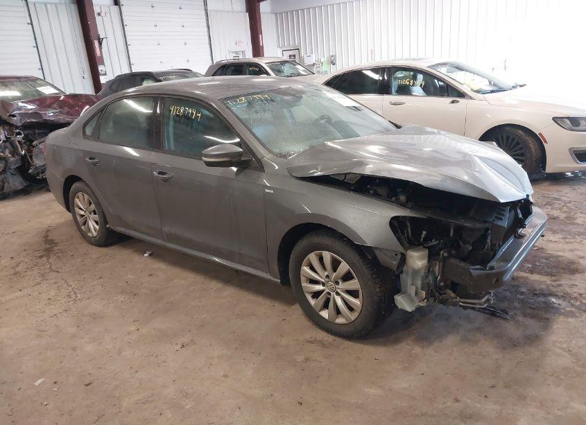 2014 Volkswagen Passat 1.8T WOLFSBURG EDITION (VIN 1VWAT7A39EC117141) main photo