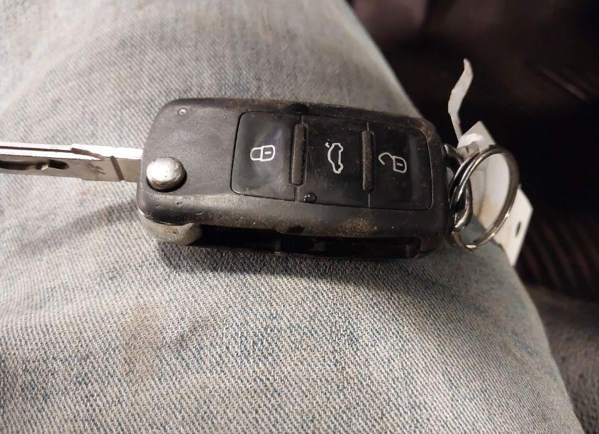 Photo 11 of 2014 Volkswagen Passat 1.8T WOLFSBURG EDITION (VIN 1VWAT7A39EC117141)