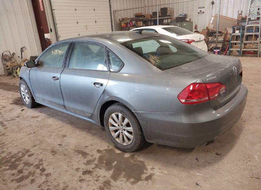Photo 3 of 2014 Volkswagen Passat 1.8T WOLFSBURG EDITION (VIN 1VWAT7A39EC117141)