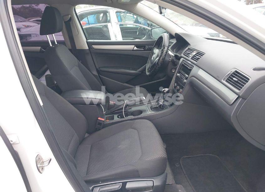 Photo 5 of 2015 Volkswagen Passat 1.8T S (VIN 1VWAT7A39FC046993)