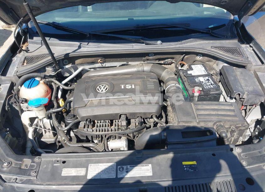 Photo 10 of 2015 Volkswagen Passat 1.8T WOLFSBURG EDITION (VIN 1VWAT7A39FC063034)