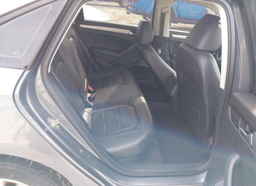 Photo 8 of 2015 Volkswagen Passat 1.8T WOLFSBURG EDITION (VIN 1VWAT7A39FC080318)