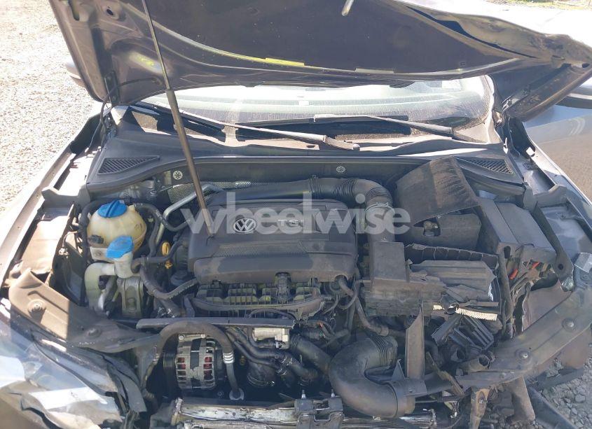 Photo 10 of 2015 Volkswagen Passat 1.8T WOLFSBURG EDITION (VIN 1VWAT7A39FC081887)