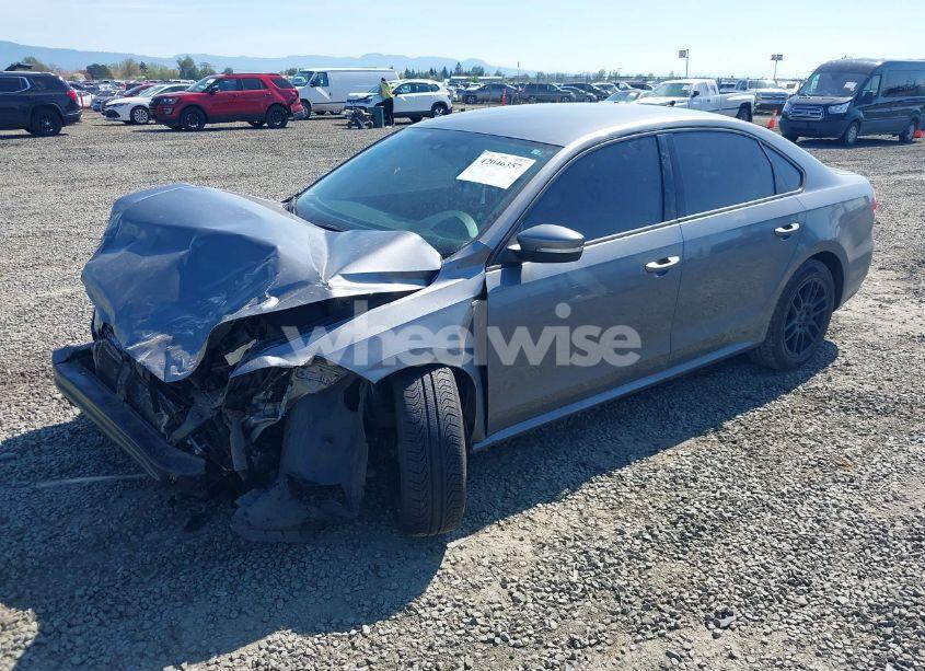 Photo 2 of 2015 Volkswagen Passat 1.8T WOLFSBURG EDITION (VIN 1VWAT7A39FC081887)