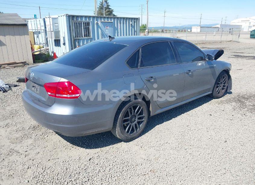 Photo 4 of 2015 Volkswagen Passat 1.8T WOLFSBURG EDITION (VIN 1VWAT7A39FC081887)