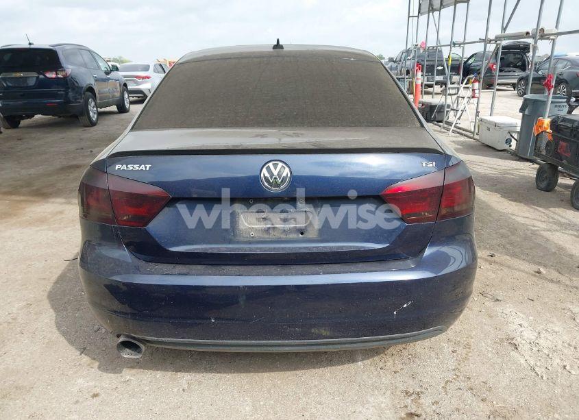 Photo 16 of 2015 Volkswagen Passat 1.8T WOLFSBURG EDITION (VIN 1VWAT7A39FC096518)