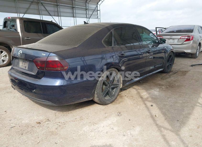 Photo 4 of 2015 Volkswagen Passat 1.8T WOLFSBURG EDITION (VIN 1VWAT7A39FC096518)