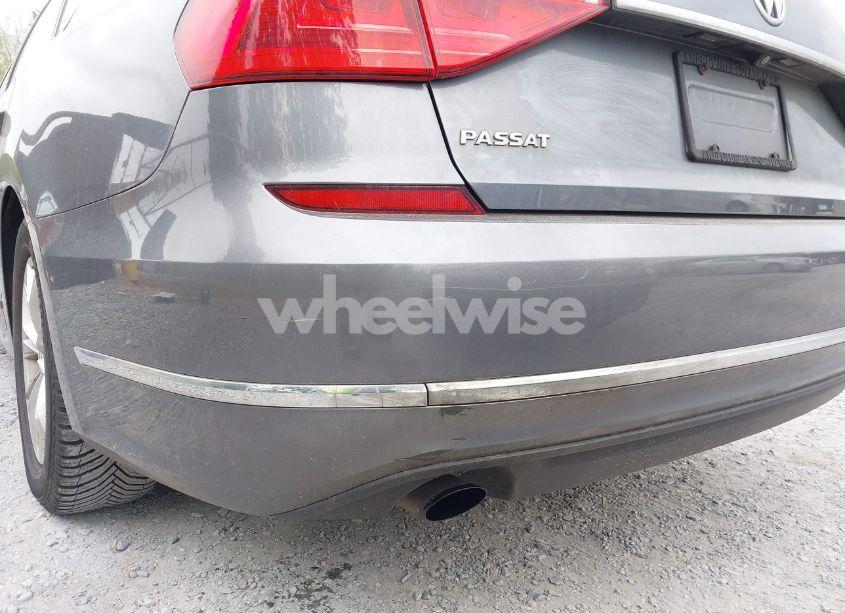 Photo 17 of 2016 Volkswagen Passat 1.8T S (VIN 1VWAT7A39GC032948)