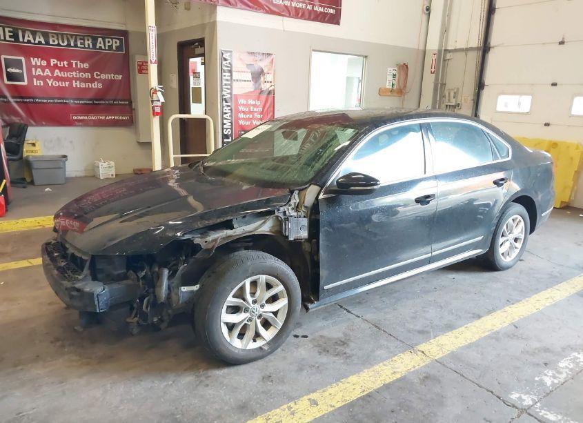 Photo 2 of 2016 Volkswagen Passat 1.8T S (VIN 1VWAT7A39GC039253)