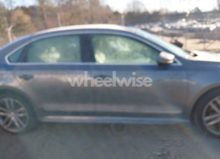 Photo 13 of 2016 Volkswagen Passat 1.8T R-LINE (VIN 1VWAT7A39GC067411)