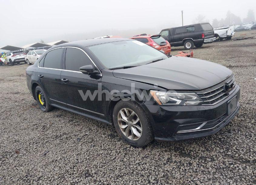 2016 Volkswagen Passat 1.8T S (VIN 1VWAT7A39GC067666) main photo