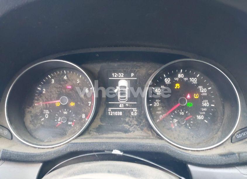 Photo 7 of 2016 Volkswagen Passat 1.8T S (VIN 1VWAT7A39GC067666)