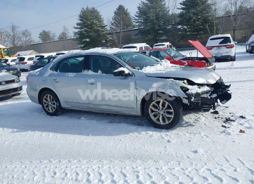 Photo 13 of 2016 Volkswagen Passat 1.8T S (VIN 1VWAT7A39GC067859)