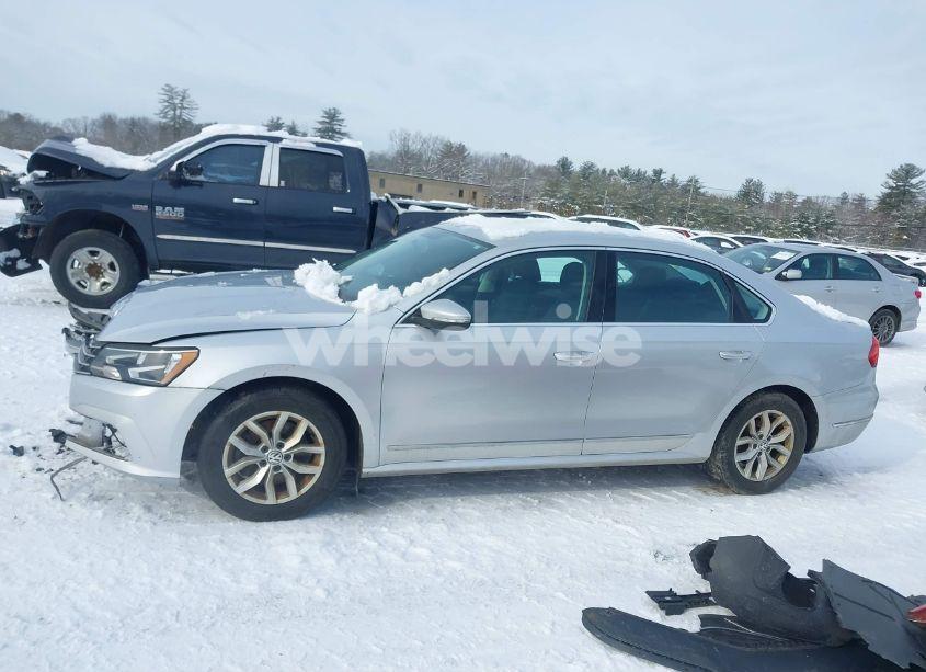 Photo 14 of 2016 Volkswagen Passat 1.8T S (VIN 1VWAT7A39GC067859)