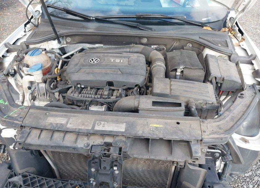 Photo 10 of 2017 Volkswagen Passat 1.8T S (VIN 1VWAT7A39HC014774)