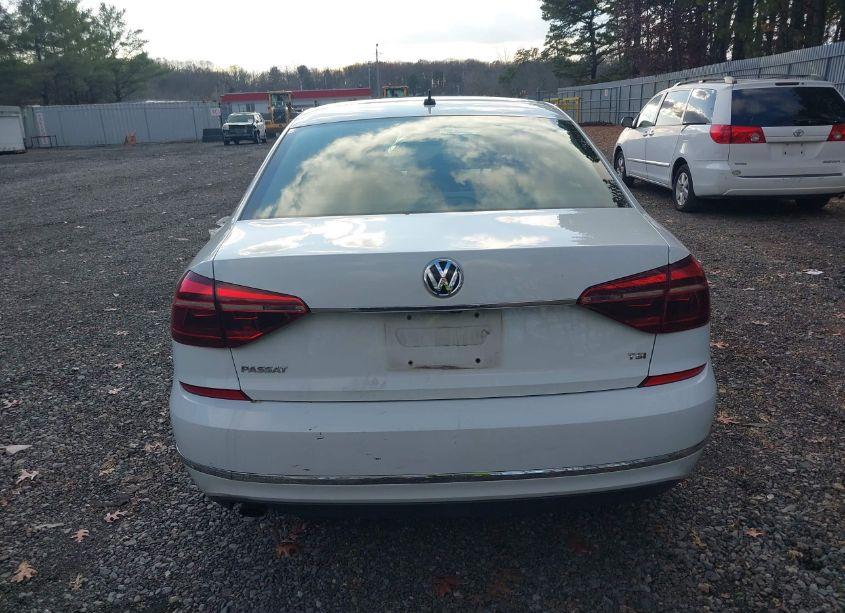 Photo 16 of 2017 Volkswagen Passat 1.8T S (VIN 1VWAT7A39HC014774)