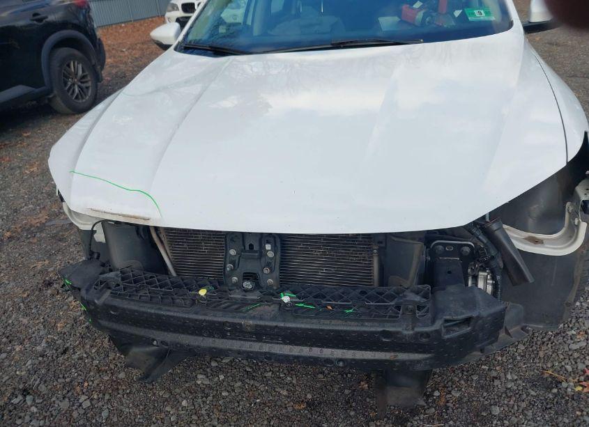 Photo 6 of 2017 Volkswagen Passat 1.8T S (VIN 1VWAT7A39HC014774)