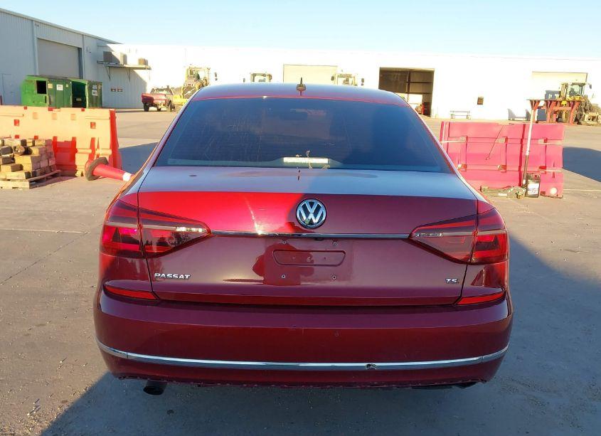 Photo 16 of 2017 Volkswagen Passat 1.8T S (VIN 1VWAT7A39HC032837)