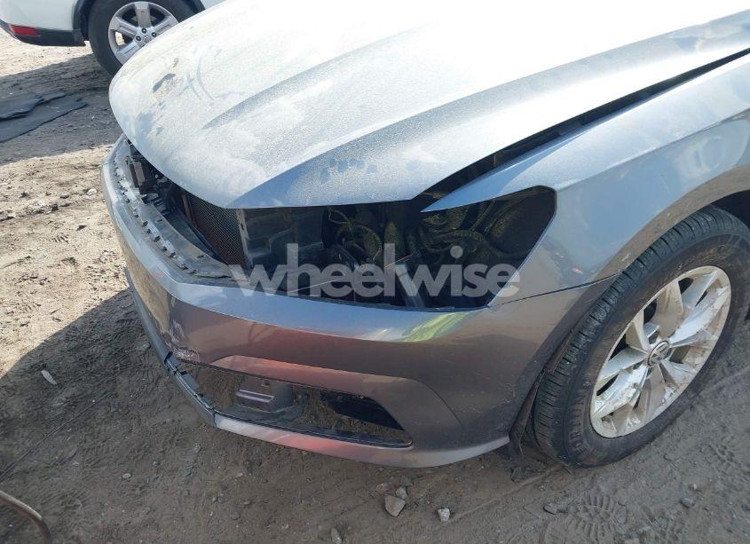 Photo 18 of 2017 Volkswagen Passat 1.8T S (VIN 1VWAT7A39HC056846)