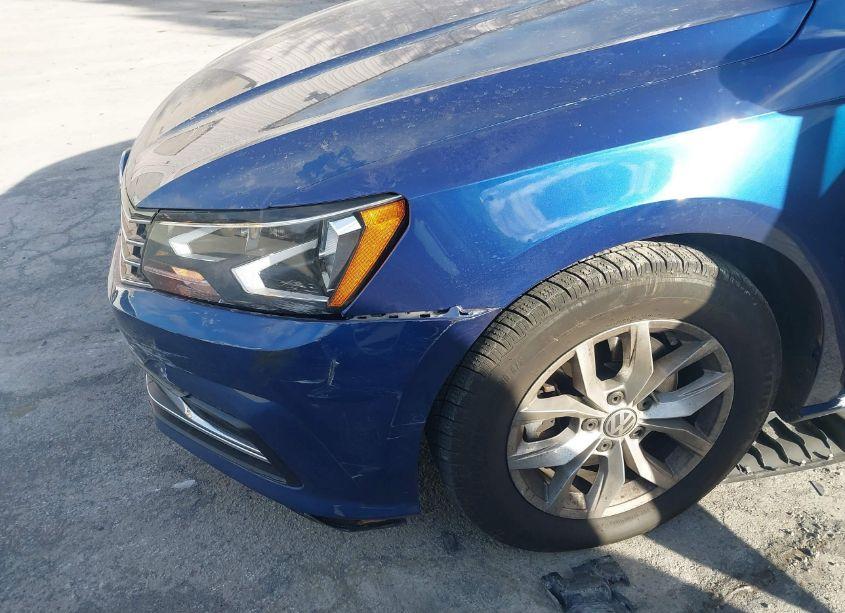 Photo 17 of 2017 Volkswagen Passat 1.8T S (VIN 1VWAT7A39HC072772)