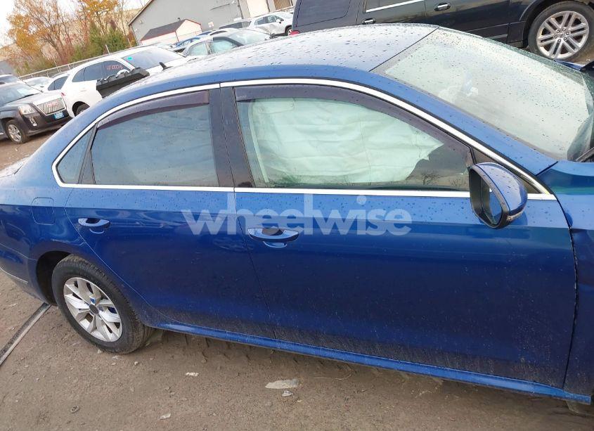 Photo 14 of 2017 Volkswagen Passat 1.8T S (VIN 1VWAT7A39HC073839)