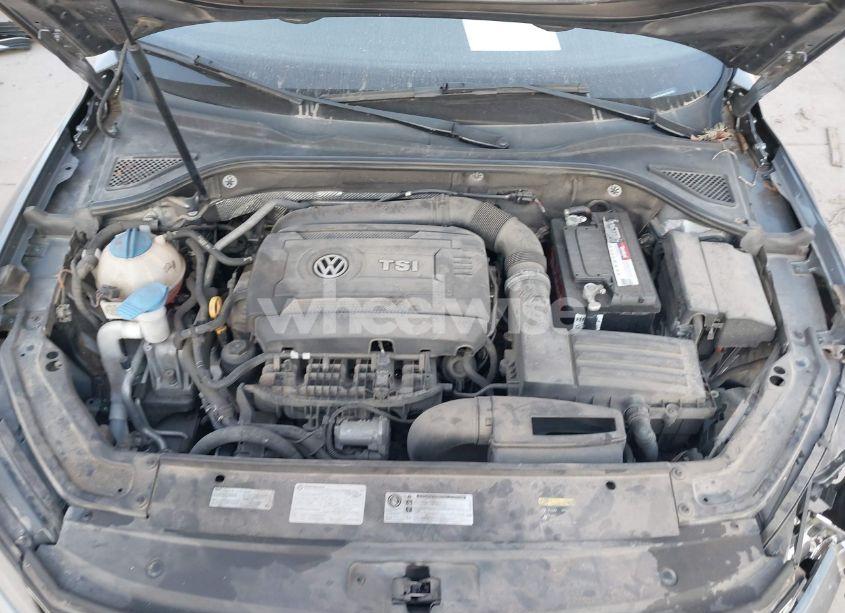 Photo 10 of 2017 Volkswagen Passat 1.8T S (VIN 1VWAT7A39HC086199)