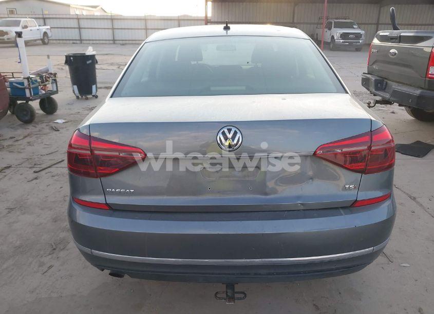 Photo 17 of 2017 Volkswagen Passat 1.8T S (VIN 1VWAT7A39HC086199)