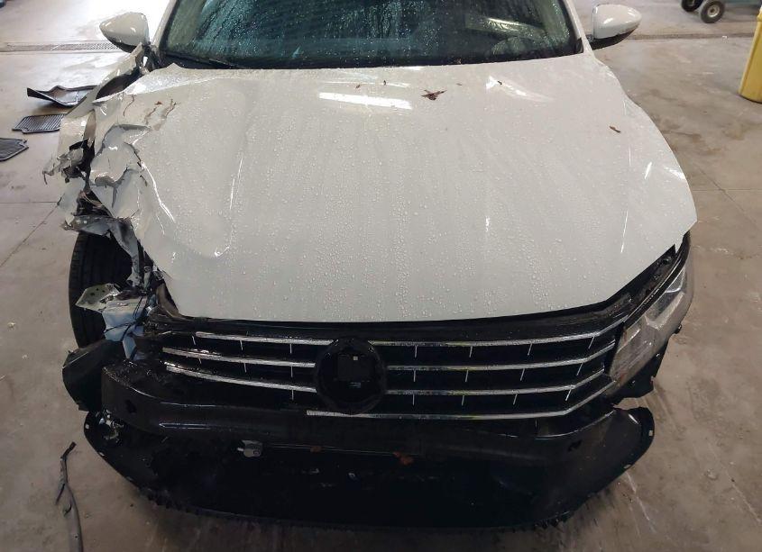 Photo 13 of 2017 Volkswagen Passat 1.8T S (VIN 1VWAT7A39HC086316)