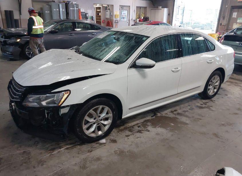 Photo 2 of 2017 Volkswagen Passat 1.8T S (VIN 1VWAT7A39HC086316)