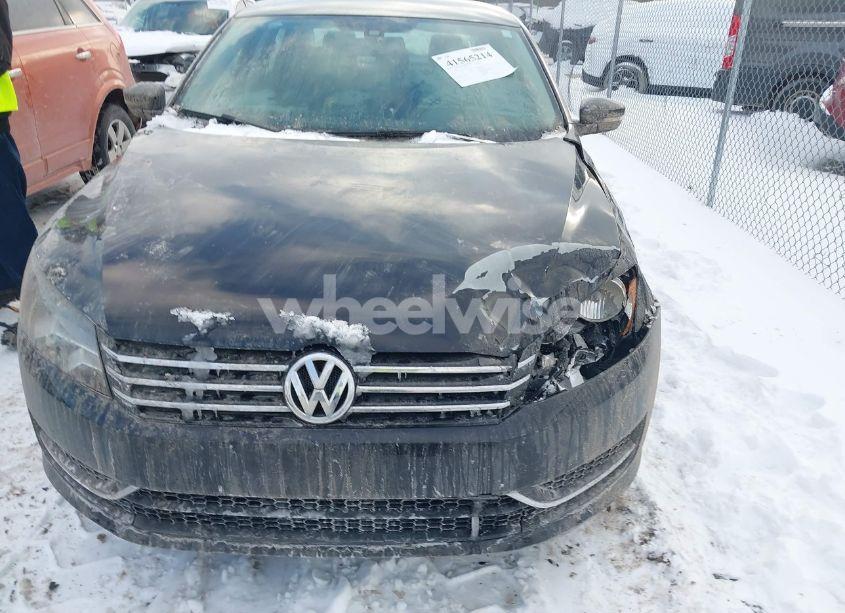 Photo 12 of 2014 Volkswagen Passat 1.8T WOLFSBURG EDITION (VIN 1VWAT7A3XEC095182)