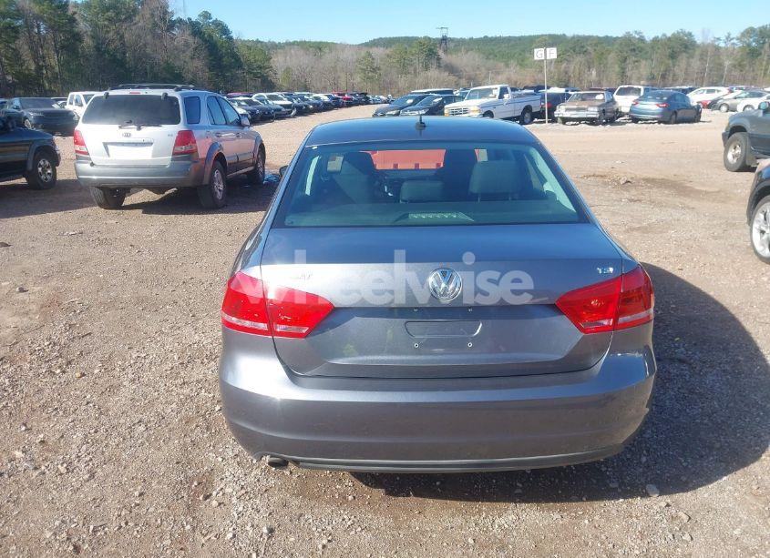 Photo 16 of 2015 Volkswagen Passat 1.8T S (VIN 1VWAT7A3XFC029796)