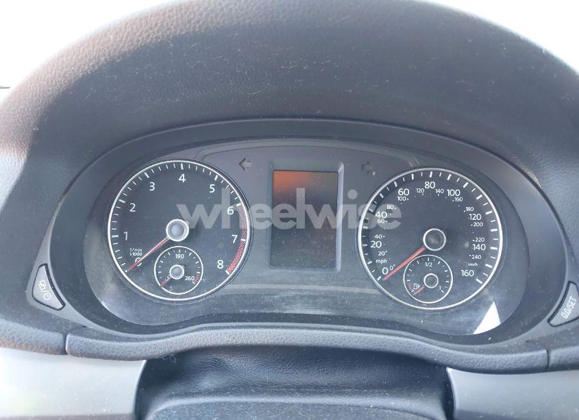 Photo 7 of 2015 Volkswagen Passat 1.8T S (VIN 1VWAT7A3XFC029796)