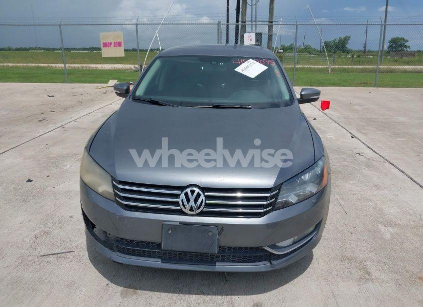Photo 6 of 2015 Volkswagen Passat 1.8T LIMITED EDITION (VIN 1VWAT7A3XFC115934)