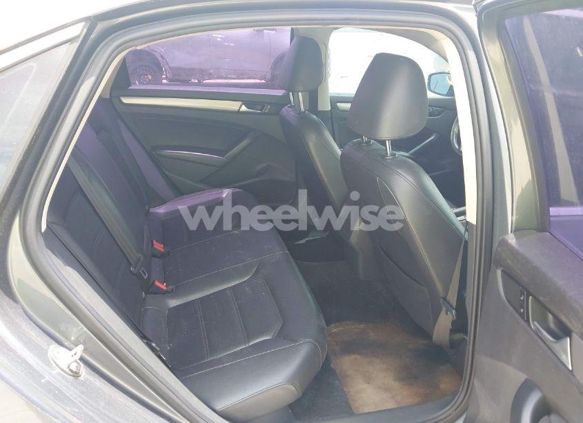 Photo 8 of 2015 Volkswagen Passat 1.8T LIMITED EDITION (VIN 1VWAT7A3XFC115934)