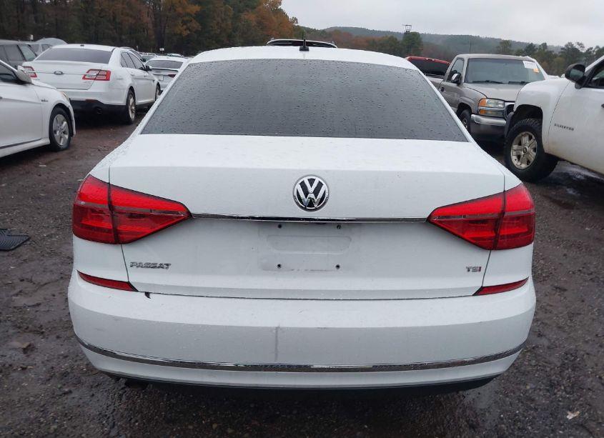 Photo 15 of 2016 Volkswagen Passat 1.8T S (VIN 1VWAT7A3XGC029718)