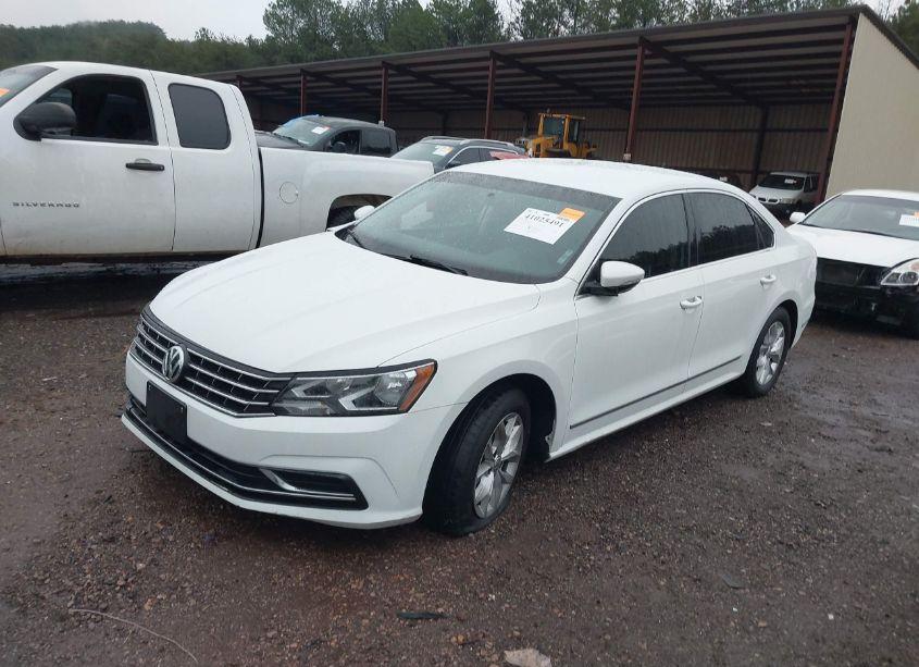Photo 2 of 2016 Volkswagen Passat 1.8T S (VIN 1VWAT7A3XGC029718)