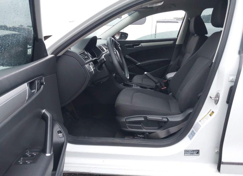 Photo 5 of 2016 Volkswagen Passat 1.8T S (VIN 1VWAT7A3XGC029718)