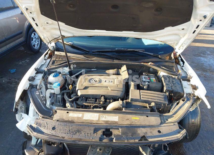 Photo 10 of 2016 Volkswagen Passat 1.8T S (VIN 1VWAT7A3XGC035860)