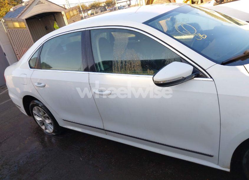 Photo 13 of 2016 Volkswagen Passat 1.8T S (VIN 1VWAT7A3XGC035860)