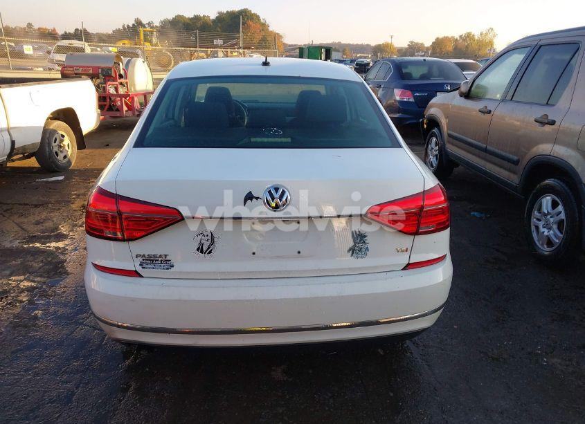 Photo 16 of 2016 Volkswagen Passat 1.8T S (VIN 1VWAT7A3XGC035860)