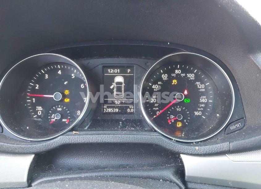 Photo 7 of 2016 Volkswagen Passat 1.8T S (VIN 1VWAT7A3XGC035860)