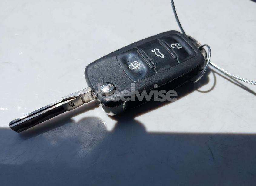 Photo 11 of 2016 Volkswagen Passat 1.8T R-LINE (VIN 1VWAT7A3XGC036619)