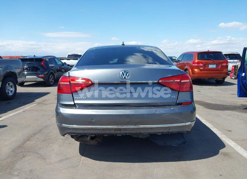 Photo 6 of 2016 Volkswagen Passat 1.8T R-LINE (VIN 1VWAT7A3XGC036619)