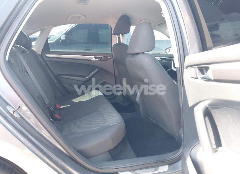 Photo 8 of 2016 Volkswagen Passat 1.8T R-LINE (VIN 1VWAT7A3XGC036619)