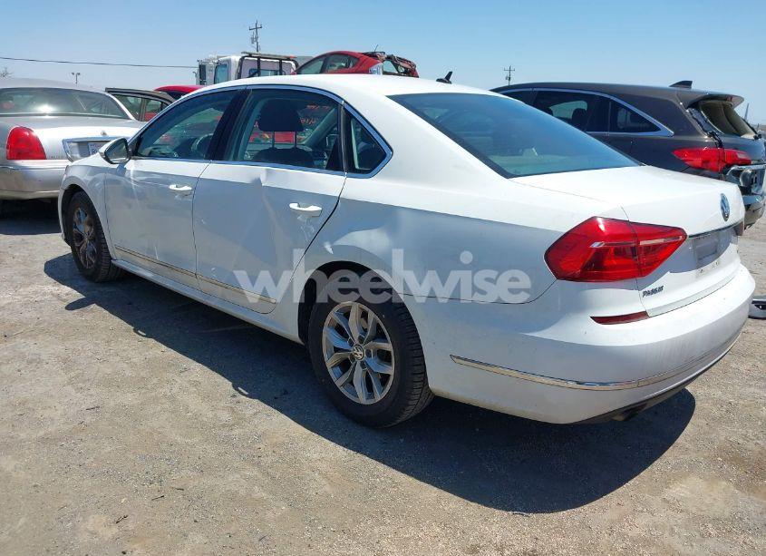 Photo 3 of 2016 Volkswagen Passat 1.8T S (VIN 1VWAT7A3XGC042002)