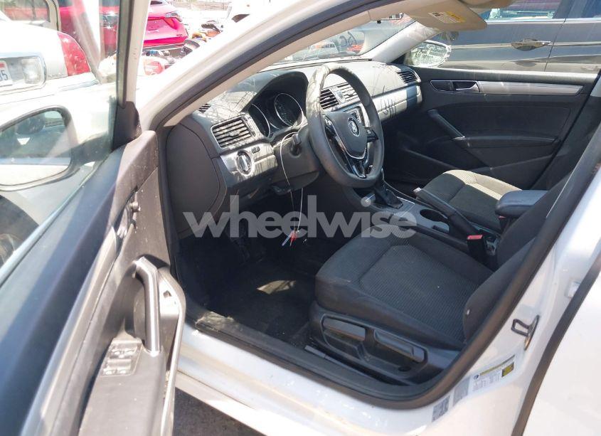 Photo 5 of 2016 Volkswagen Passat 1.8T S (VIN 1VWAT7A3XGC042002)