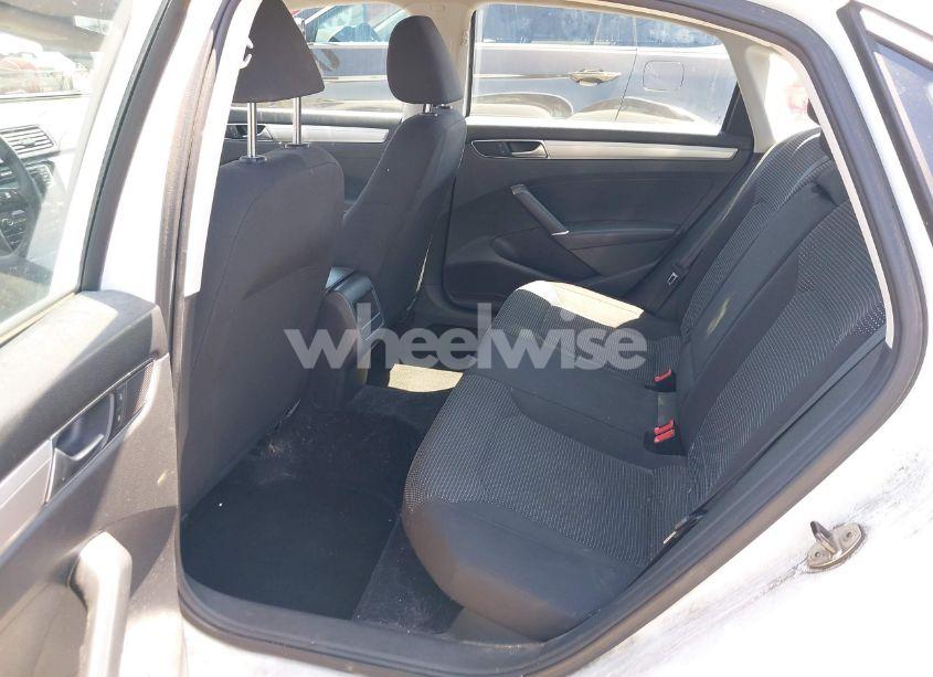 Photo 8 of 2016 Volkswagen Passat 1.8T S (VIN 1VWAT7A3XGC042002)